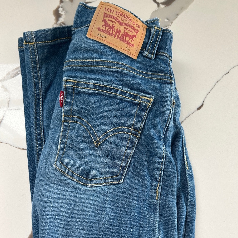 Boy’s Levi’s size 6 Regular 514 straight leg